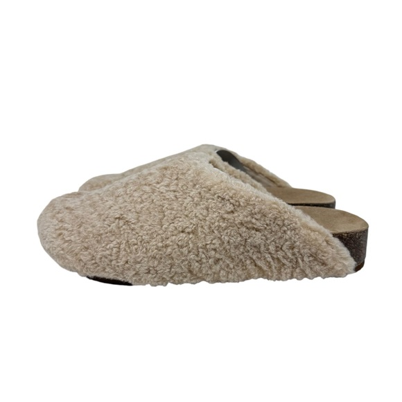 Steve Madden Shoes - NIB Steve Madden Vesa Sherpa Mule Natural Size‎ 8